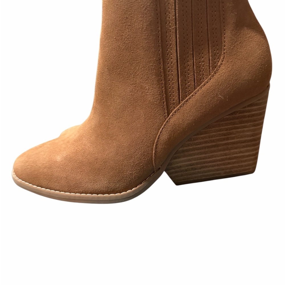 TOMS Noa Ankle Boots Size 7.5 See Pic Small Scratch On Back Heel - Picture 2 of 6
